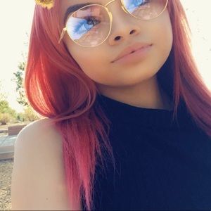 Meet your Posher, Angelique